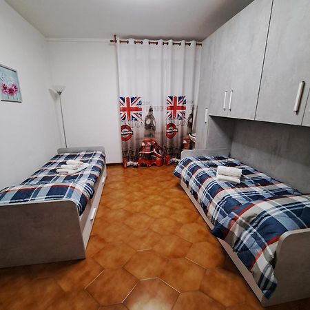 Appartamento Giotto - Free Parking Livorno Exteriör bild